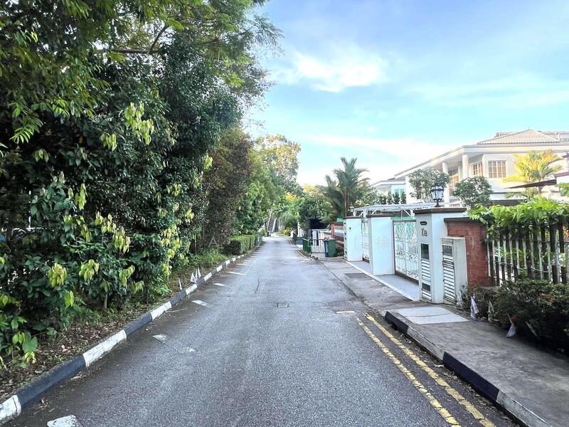 BRENDA ZEE ✧ 945O9938 ✧ Pre-War Freehold Bungalow ✧ Redevelopment Potential Good Class Bungalow For Sale at S$ 82,000,000 | PropertyGuru Singapore - Pre-War Freehold Bungalow for sale