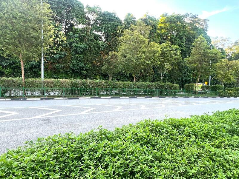 BRENDA ZEE ✧ 945O9938 ✧ Pre-War Freehold Bungalow ✧ Redevelopment Potential Good Class Bungalow For Sale at S$ 82,000,000 | PropertyGuru Singapore - Pre-War Freehold Bungalow for sale