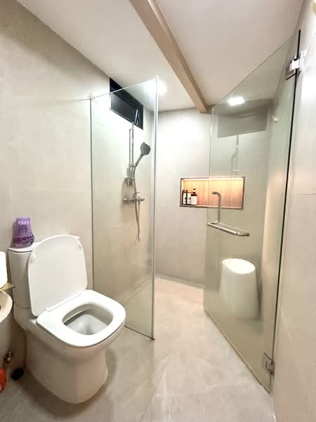 18 Namly Crescent, , Room Rental, 450 sqft, Walk-up Apartment For Rent, by Charissa Kong, 60104340 - Bathroom - PropertyGuru.com.sg