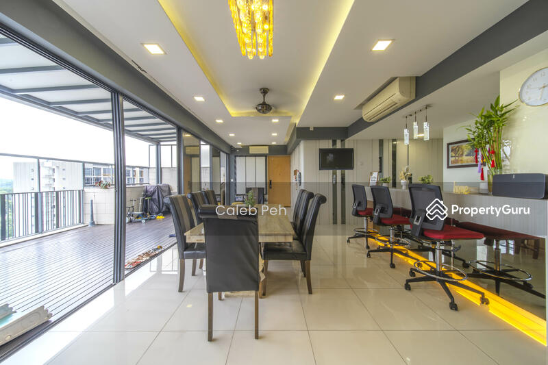 Living and Dining Area