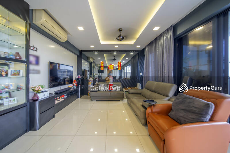 Living and Dining Area
