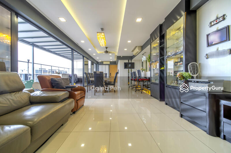 Living and Dining Area