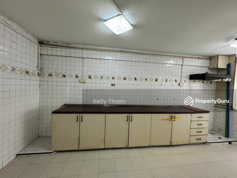 Kitchen Long Counter Top