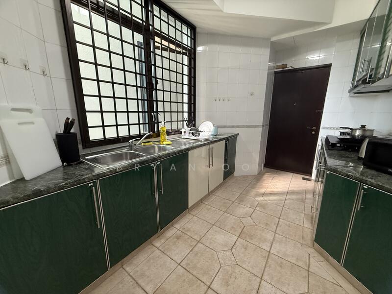 Parc Oasis, 41 Jurong East Avenue 1, Room Rental, 200 sqft, Condominium For Rent, by Bryan Ooi, 60104842 - Kitchen - PropertyGuru.com.sg