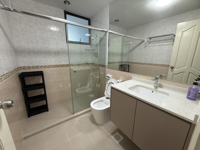 Parc Oasis, 41 Jurong East Avenue 1, Room Rental, 200 sqft, Condominium For Rent, by Bryan Ooi, 60104842 - Bathroom - PropertyGuru.com.sg