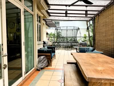 For Sale - Chuan Drive