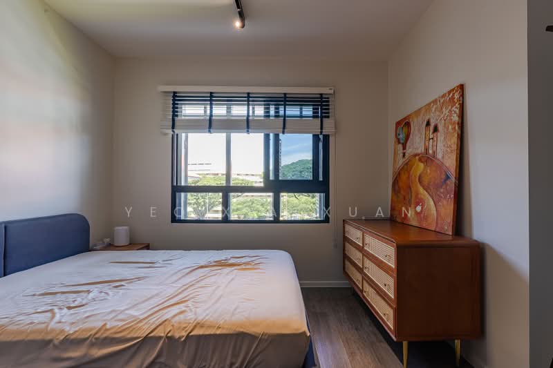 Avenue South Residence, 7 Silat Avenue, 2 Bedrooms, 807 sqft, Condominium For Rent, by Yeo XiaoXuan, 60105096 - Master Bedroom - PropertyGuru.com.sg