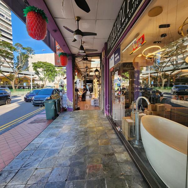 Balestier Road, Balestier Road, 5 Bedrooms, 1,300 sqft, Apartment For Rent, by David Chia, 60105207 - Exterior - PropertyGuru.com.sg