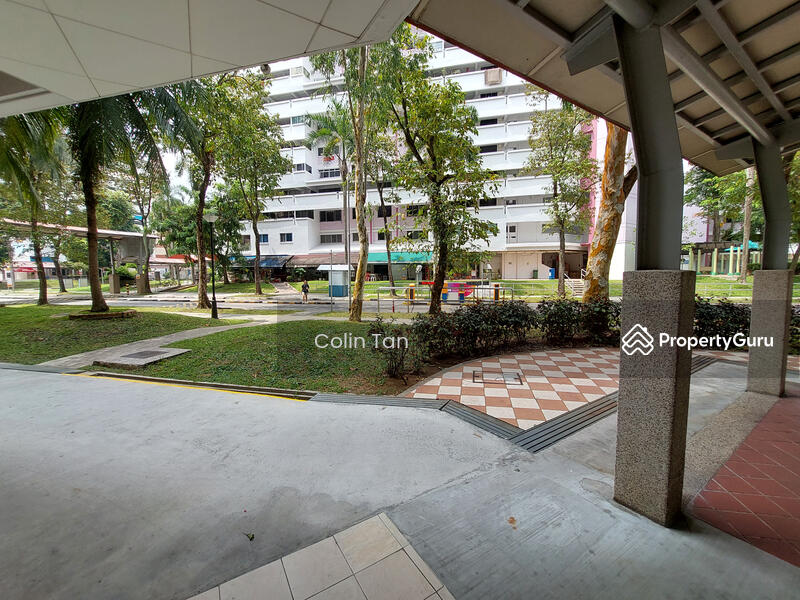 Yishun Master Bedroom with Attached Toilet for Rent