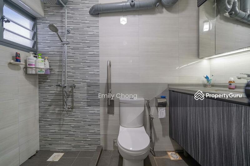 Master Toilet 