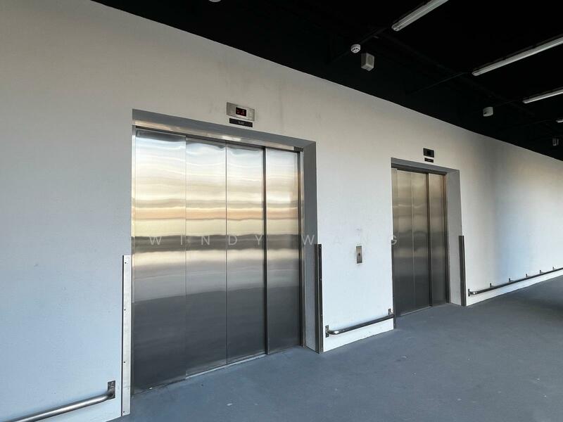 Luzerne Building, 72 Bendemeer Road, 1,405 sqft, Light Industrial (B1) For Rent, by Windy Wang, 60105364 - Entrance - CommercialGuru.com.sg