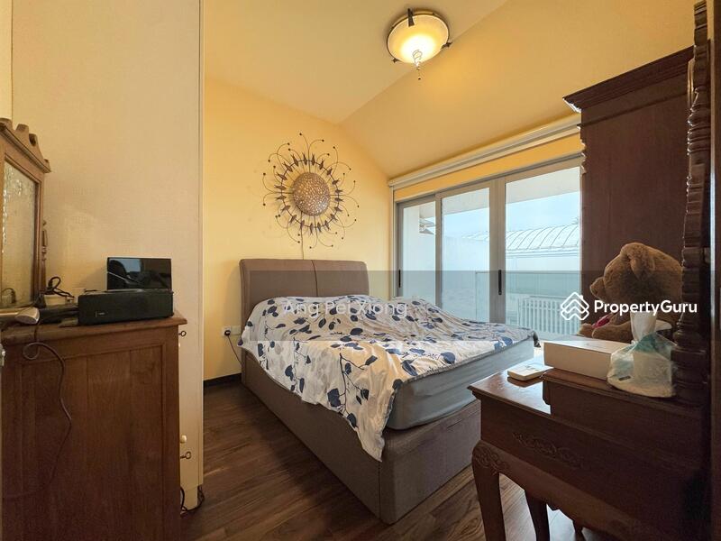 For Sale - Montclair @ Whitley