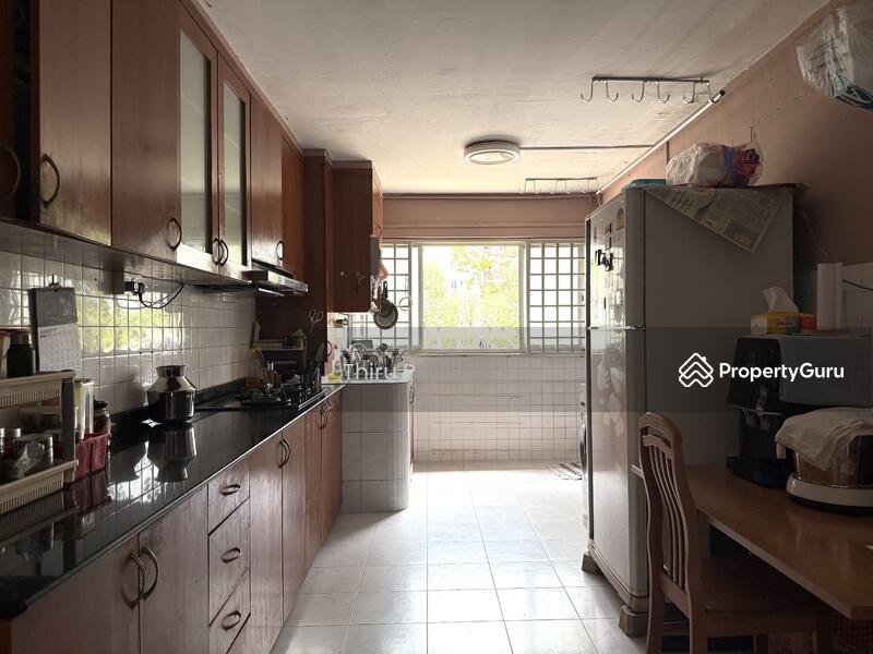 For Sale - 102 Jurong East Street 13
