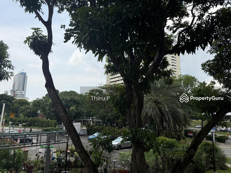 For Sale - 102 Jurong East Street 13