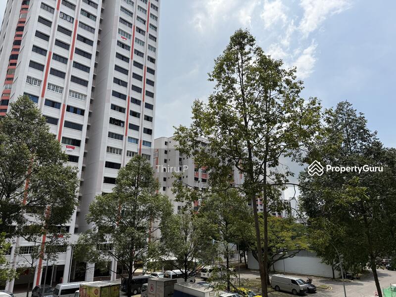 For Sale - 102 Jurong East Street 13