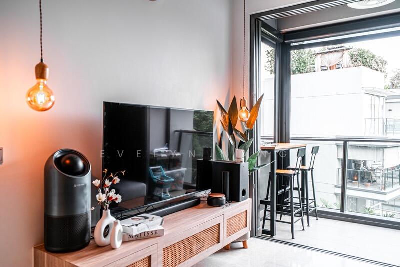 For Sale - Haus On Handy