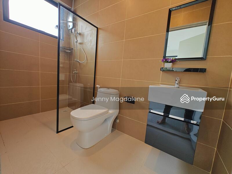For Rent - Landed living close to nature, amenities & MRT