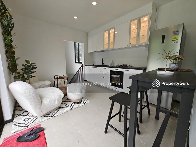 For Rent - Landed living close to nature, amenities & MRT