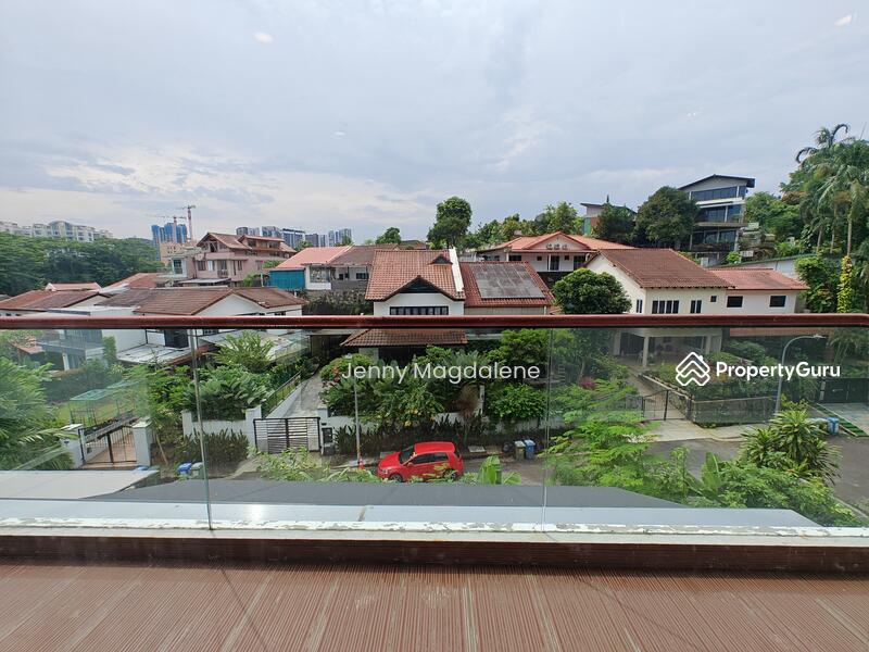 For Rent - Landed living close to nature, amenities & MRT