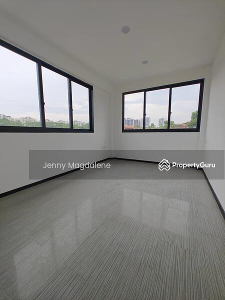 For Rent - Landed living close to nature, amenities & MRT