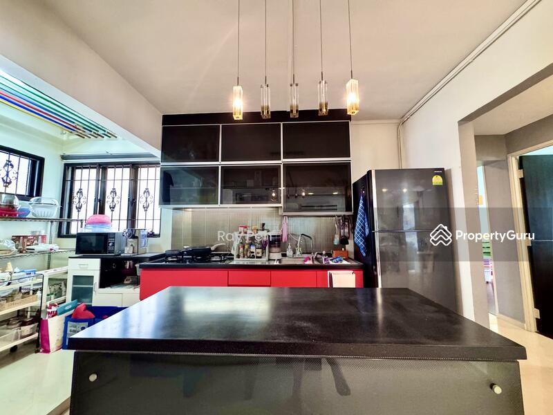 For Sale - 338 Sembawang Crescent