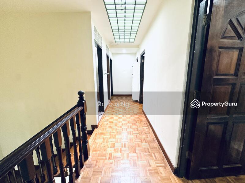 Level 2 Walkway