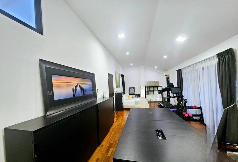 5th / possible sub-devide to 6th Bedroom