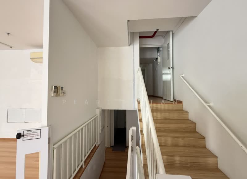 Kingston Terrace, Jalan Masjid, 2,594 sqft, Shop / Shophouse For Rent, by Pearlyn Tan, 60106174 - Corridor - CommercialGuru.com.sg