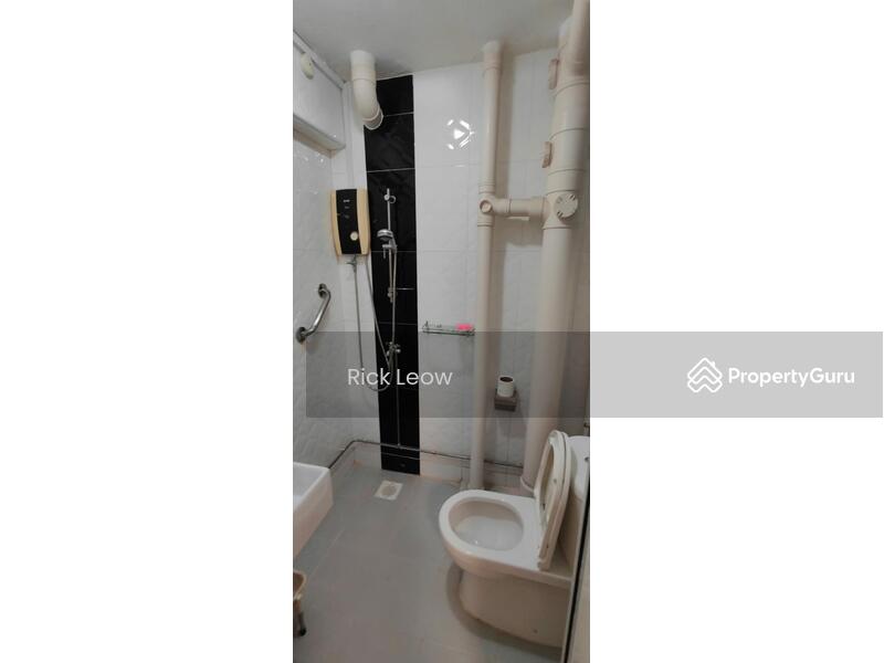 For Sale - 211 Jurong East Street 21