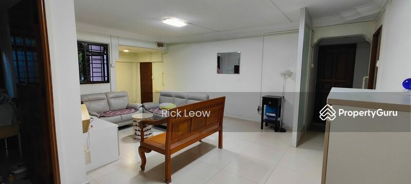 For Sale - 211 Jurong East Street 21