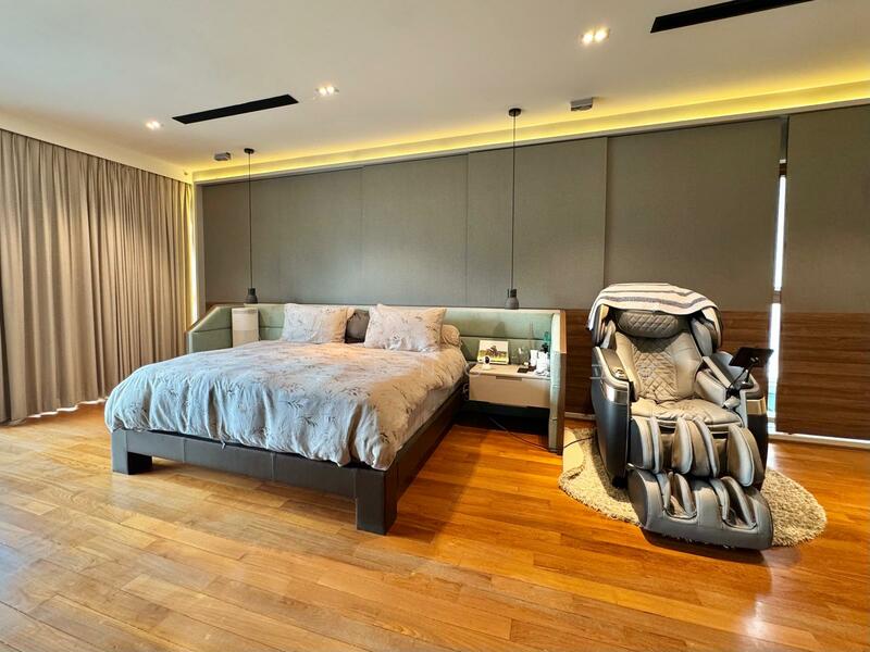 🌟 Priced to sell 🏡 D15 Goodman road precinct, Branksome Road, 6 Bedrooms, 5,300 sqft, Detached House For Sale, by Lib Wong 黄立斌, 60106329 - Master Bedroom - PropertyGuru.com.sg