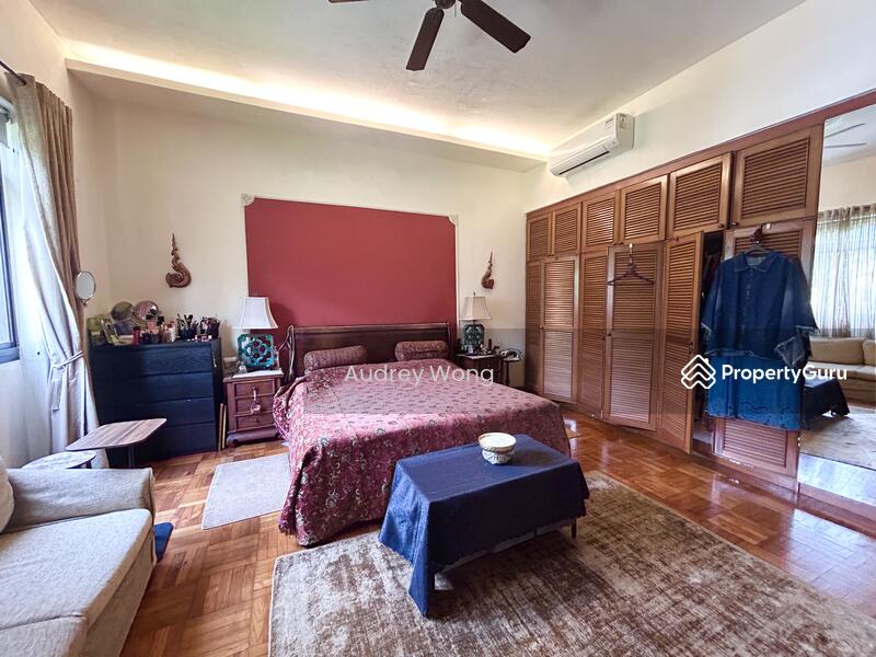 For Sale - Very Cheap! District 10, Astrid Meadows, Large 4 Bedroom, Near Top Schs