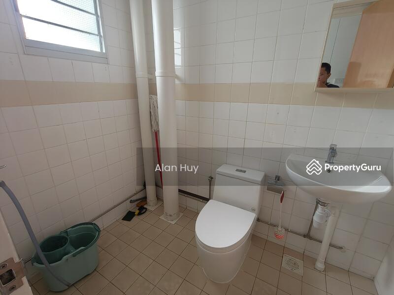 For Rent - 187B Rivervale Drive