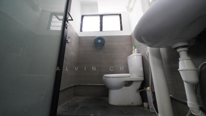 720 ang mo kio avenue 6, Ang Mo Kio Avenue 6, 3,186 sqft, Shop / Shophouse For Rent, by Alvin Chua, 60106429 - Bathroom - CommercialGuru.com.sg