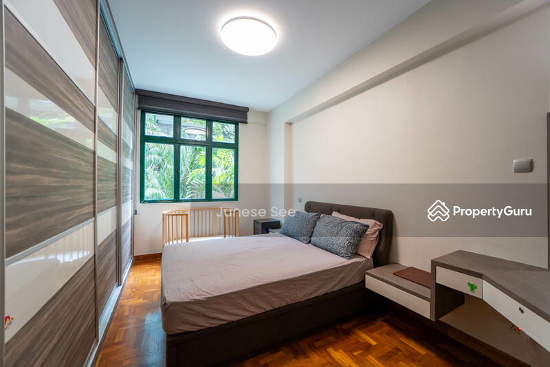 For Sale - CHEAP 1000SQFT Freehold Renovated 2 Bedder