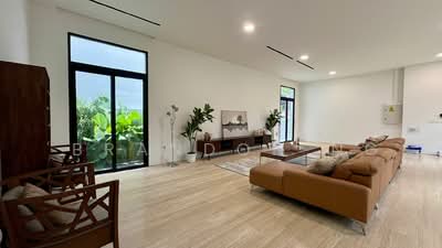 For Sale - ⭐️⭐️LANDED7772 @ BRAND NEW DETACHED AT HENDRY PARK