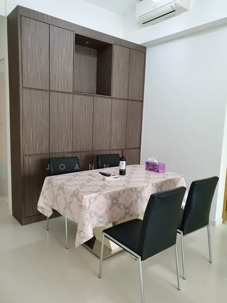 The Gale, 68 Flora Road, 2 Bedrooms, 1,044 sqft, Condominium For Sale, by Joanne Peh, 60107014 - Dining Room - PropertyGuru.com.sg