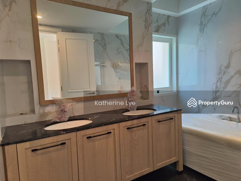For Rent - King Albert Park
