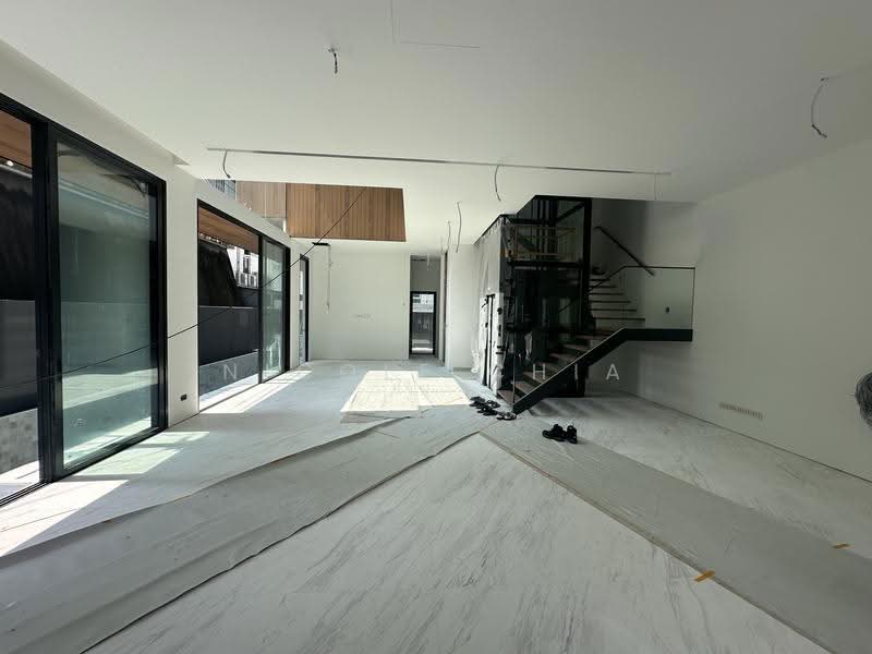 Serangoon Garden Estate, Tavistock Avenue, Hougang / Punggol / Sengkang, 5 Bedrooms, 6,200 sqft, Semi-Detached House For Sale, by Nicole Chia, 60107110 - Interior - PropertyGuru.com.sg
