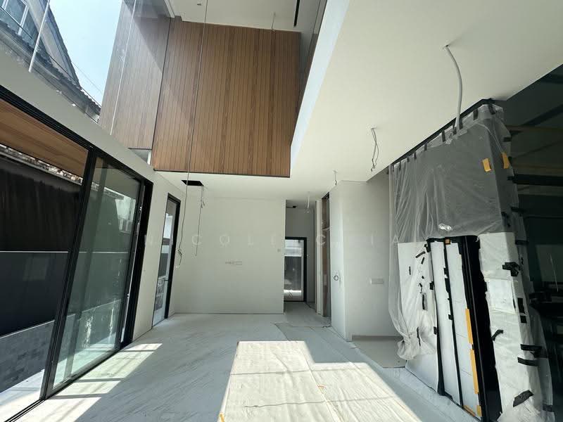 Serangoon Garden Estate, Tavistock Avenue, Hougang / Punggol / Sengkang, 5 Bedrooms, 6,200 sqft, Semi-Detached House For Sale, by Nicole Chia, 60107110 - Interior - PropertyGuru.com.sg