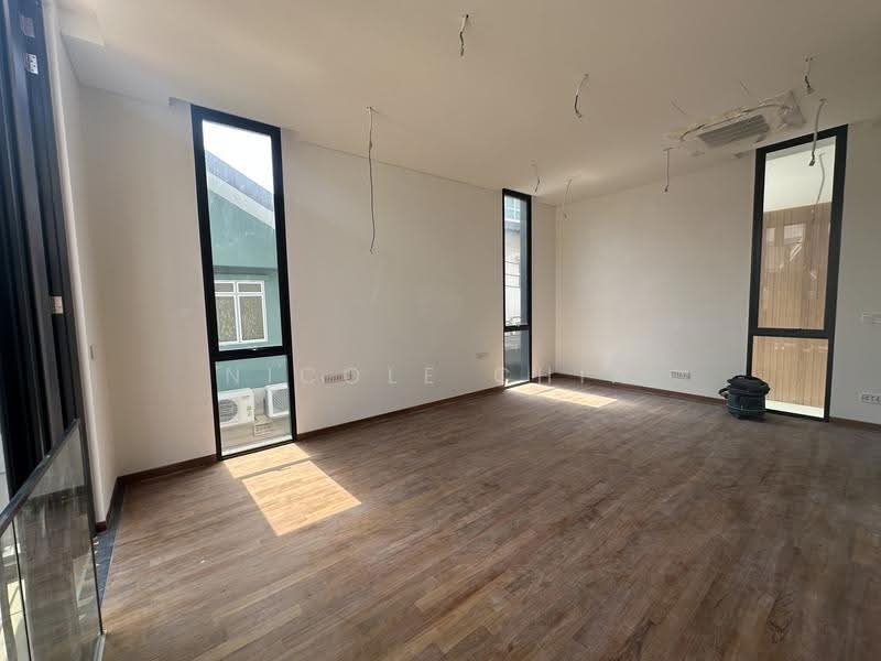 Serangoon Garden Estate, Tavistock Avenue, Hougang / Punggol / Sengkang, 5 Bedrooms, 6,200 sqft, Semi-Detached House For Sale, by Nicole Chia, 60107110 - Interior - PropertyGuru.com.sg