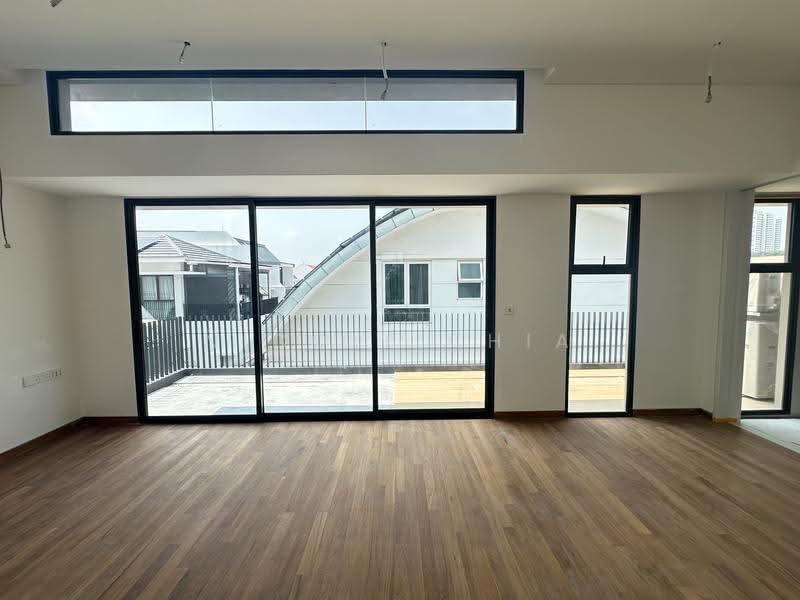 Serangoon Garden Estate, Tavistock Avenue, Hougang / Punggol / Sengkang, 5 Bedrooms, 6,200 sqft, Semi-Detached House For Sale, by Nicole Chia, 60107110 - Bedroom - PropertyGuru.com.sg