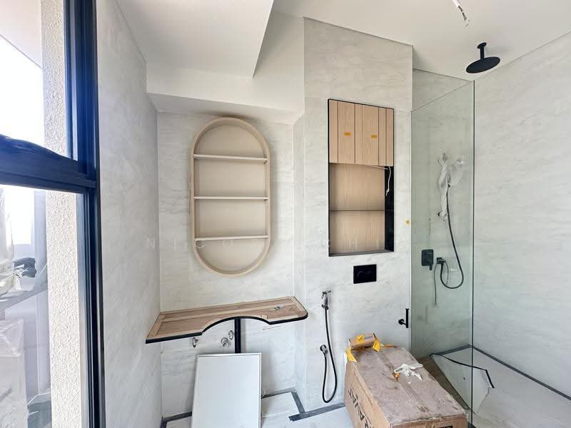 Serangoon Garden Estate, Tavistock Avenue, Hougang / Punggol / Sengkang, 5 Bedrooms, 6,200 sqft, Semi-Detached House For Sale, by Nicole Chia, 60107110 - Bathroom - PropertyGuru.com.sg
