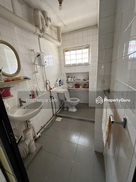 Common Bathroom