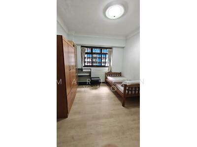 For Rent - 220B Bedok Central