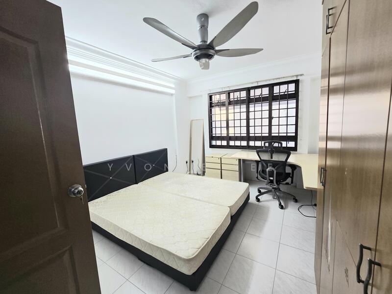 Excellent location near Jurong point 5 room flat⅞, Jurong West Central 1, 3 Bedrooms, 1,356 sqft, HDB Flat For Rent, by Yvonne See, 60107203 - PropertyGuru.com.sg
