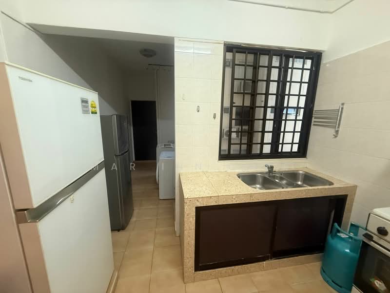 Neptune Court, 1 Marine Vista, Room Rental, 150 sqft, Apartment For Rent, by Mar Inn Chee, 60107209 - Kitchen - PropertyGuru.com.sg