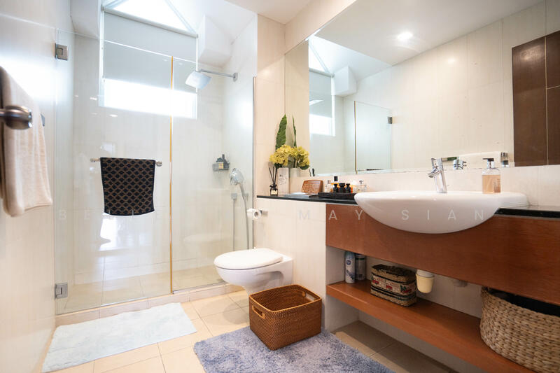 Common Bathroom