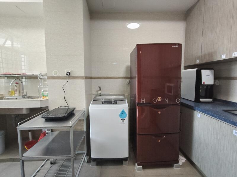 Changi Court, 698 Upper Changi Road East, Bedok / Upper East Coast, Room Rental, 120 sqft, Condominium For Rent, by Kerrine Thong, 60107371 - Kitchen - PropertyGuru.com.sg