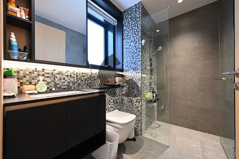 The Antares, 19 Mattar Road, 2 Bedrooms, 861 sqft, Condominium For Sale, by Kelly Lin, 60107543 - Bathroom - PropertyGuru.com.sg